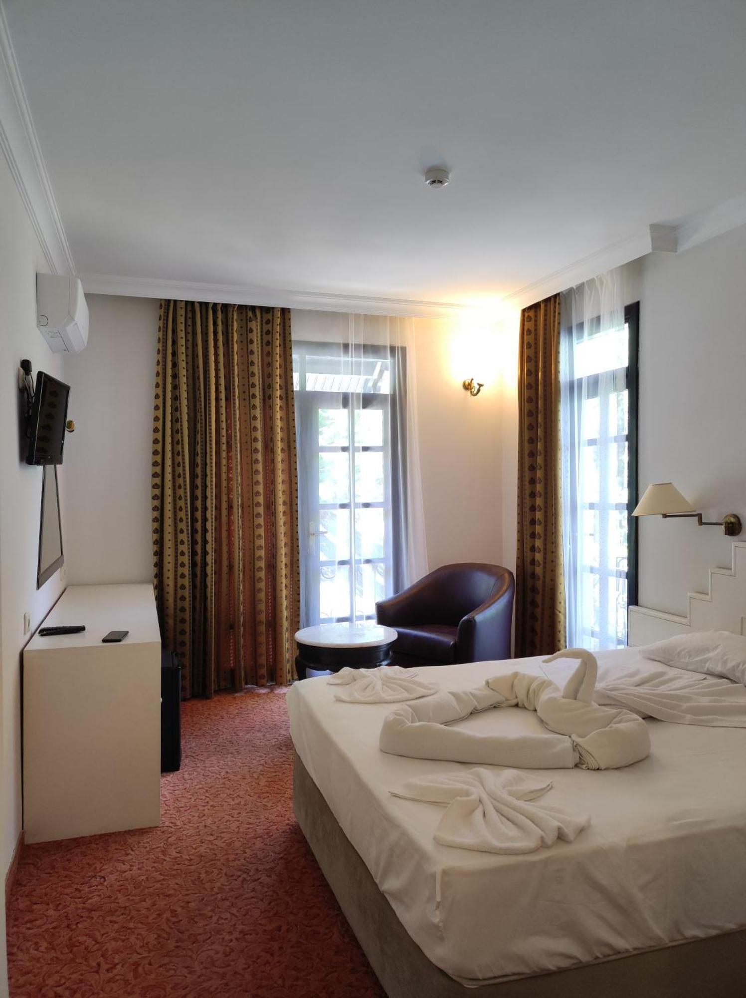 Green Valley Boutique Hotel & Spa Restourant อันตัลยา ภายนอก รูปภาพ